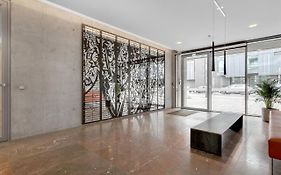 Cozy And Modern Apartment - Best Location In Reykjavik